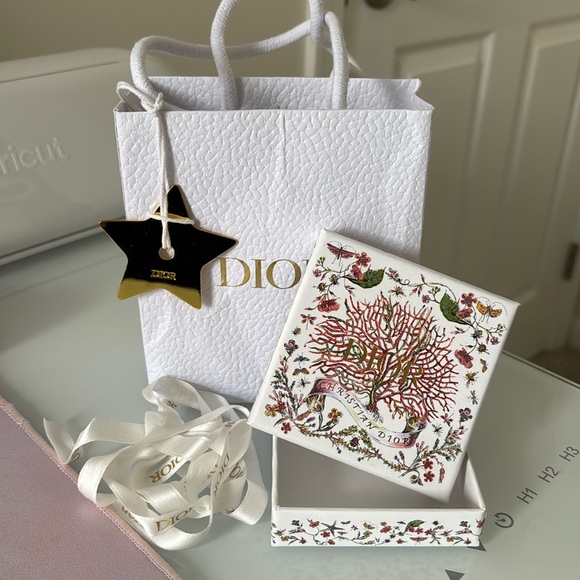 Dior Other - Dior Holiday 24’ jewelry box and bag